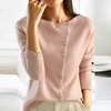 Side-Fastening Cardigan – Elegant and Comfortable Knitwear for a Sophisticated Wardrobe